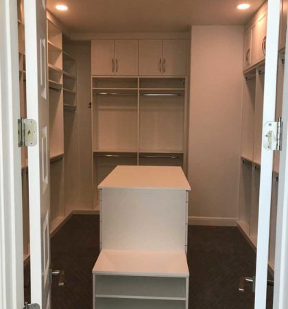 5310-Closet-WhiteShaker-02