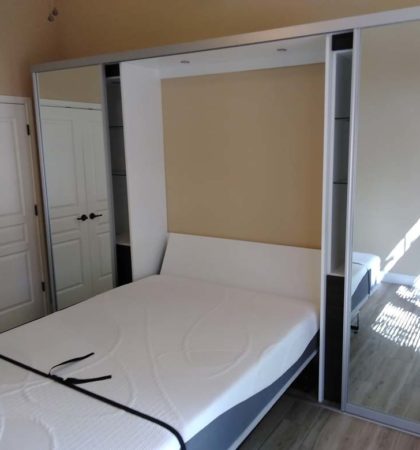 5382-SlidingDoorsMurphyBed-MirroredGlass-02