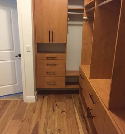Closet-Candlelightmaple-03