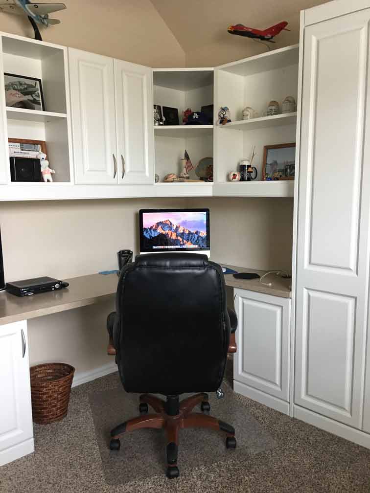 Metropolitan in white traditional with home office attached and extra storage on the other side.