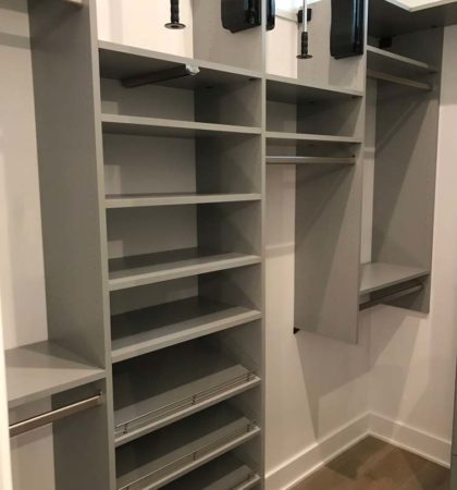 Grey-Shaker-Walk-In-2