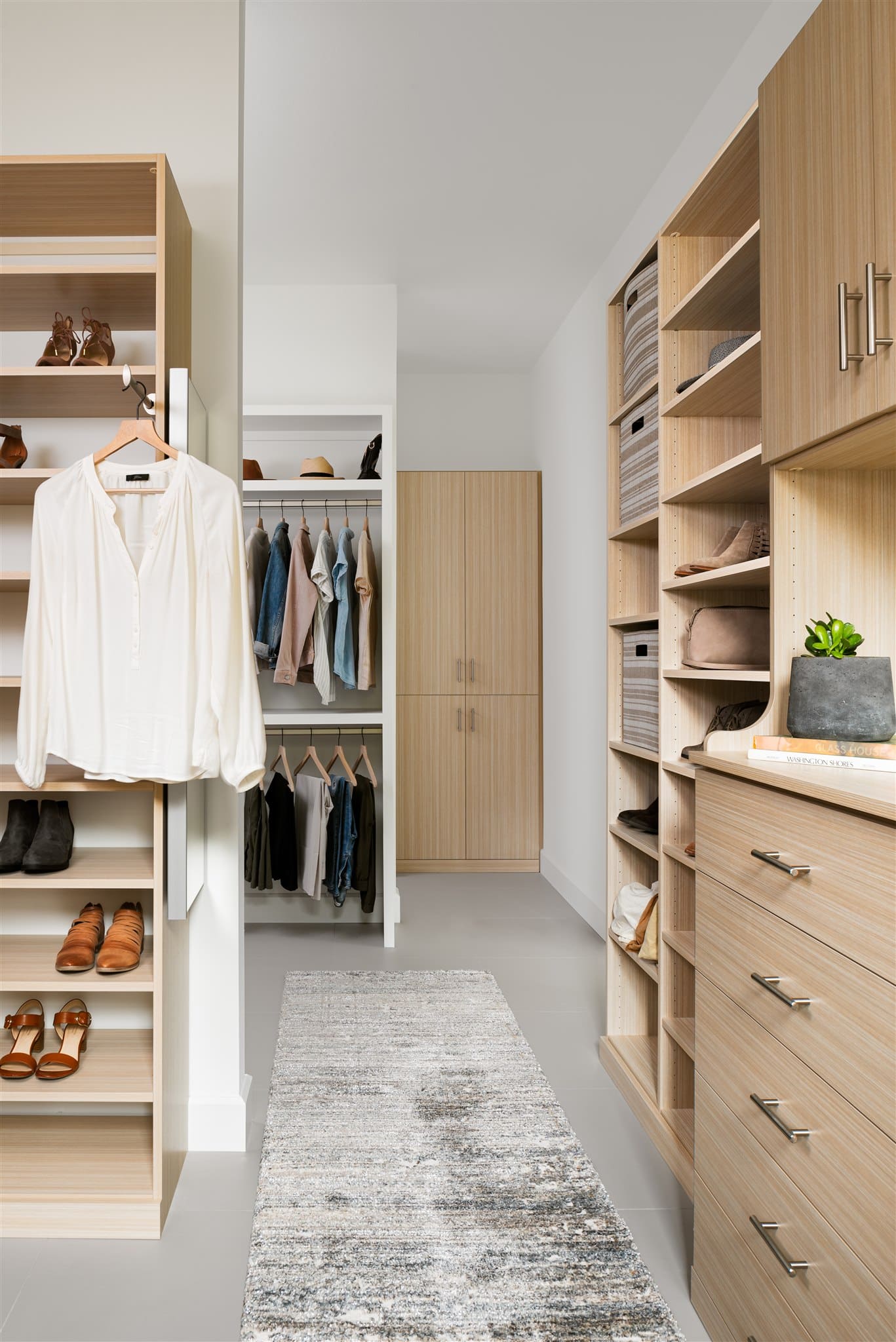 Our custom closet designs are flexible, functional, and stylish, creating a unique space in your home. Choose from accessories and features that heighten the look and functionality, individualized just for you. Discover versatile solutions for your home today!