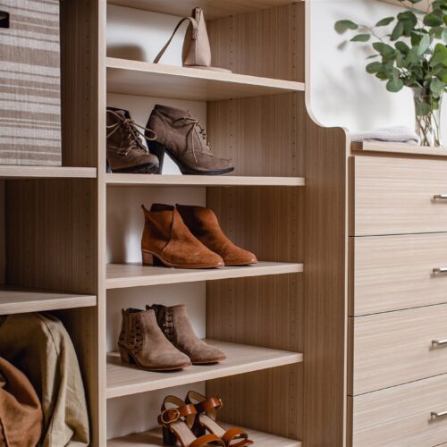 Closet design with drawers and shelving