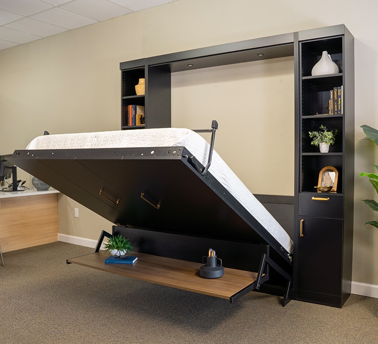 Metropolitan bed with leveling desk Metropolitan bed with leveling desk opening
